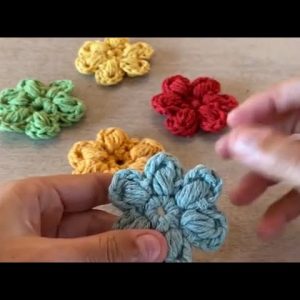 Flor em crochê fácil de fazer – crochê para iniciantes por @Nubia Cruz Crochê #crochê #crochet