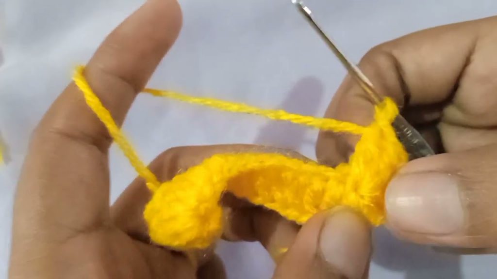 como fazer sola de sapatinho de crochê tamanho 4 a 6 meses, simples e fácil@crochetando185 #crochê