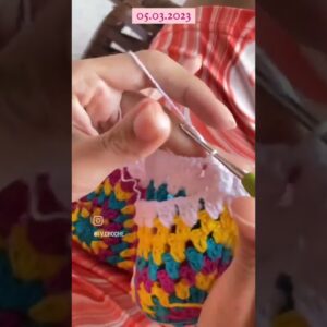 Como fazer união de square de crochê? 💙 #squaredecroche #crochet #crochê #crocheting #croche #viral